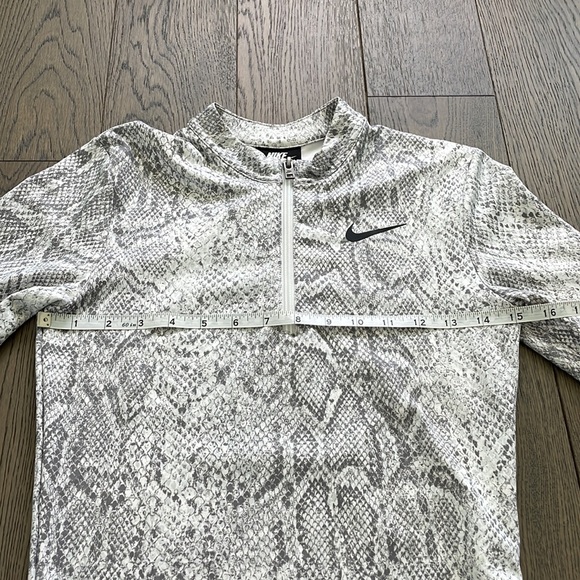Nike ombré snakeskin print long sleeve bodysuit - Picture 10 of 10